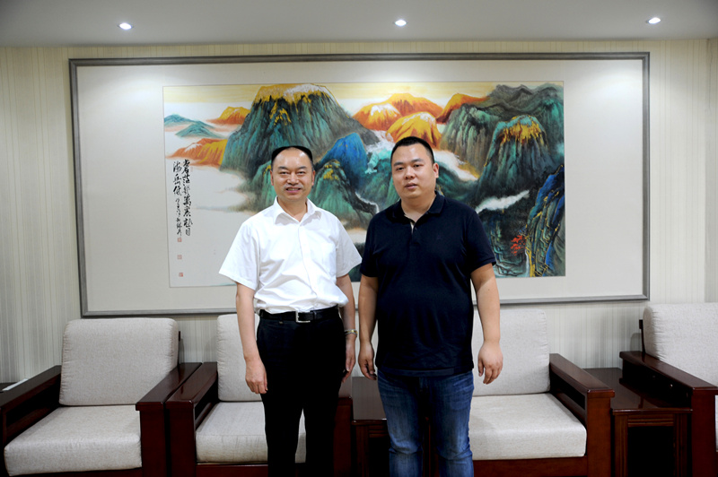英国365集团与华人集团进行深入交流互访