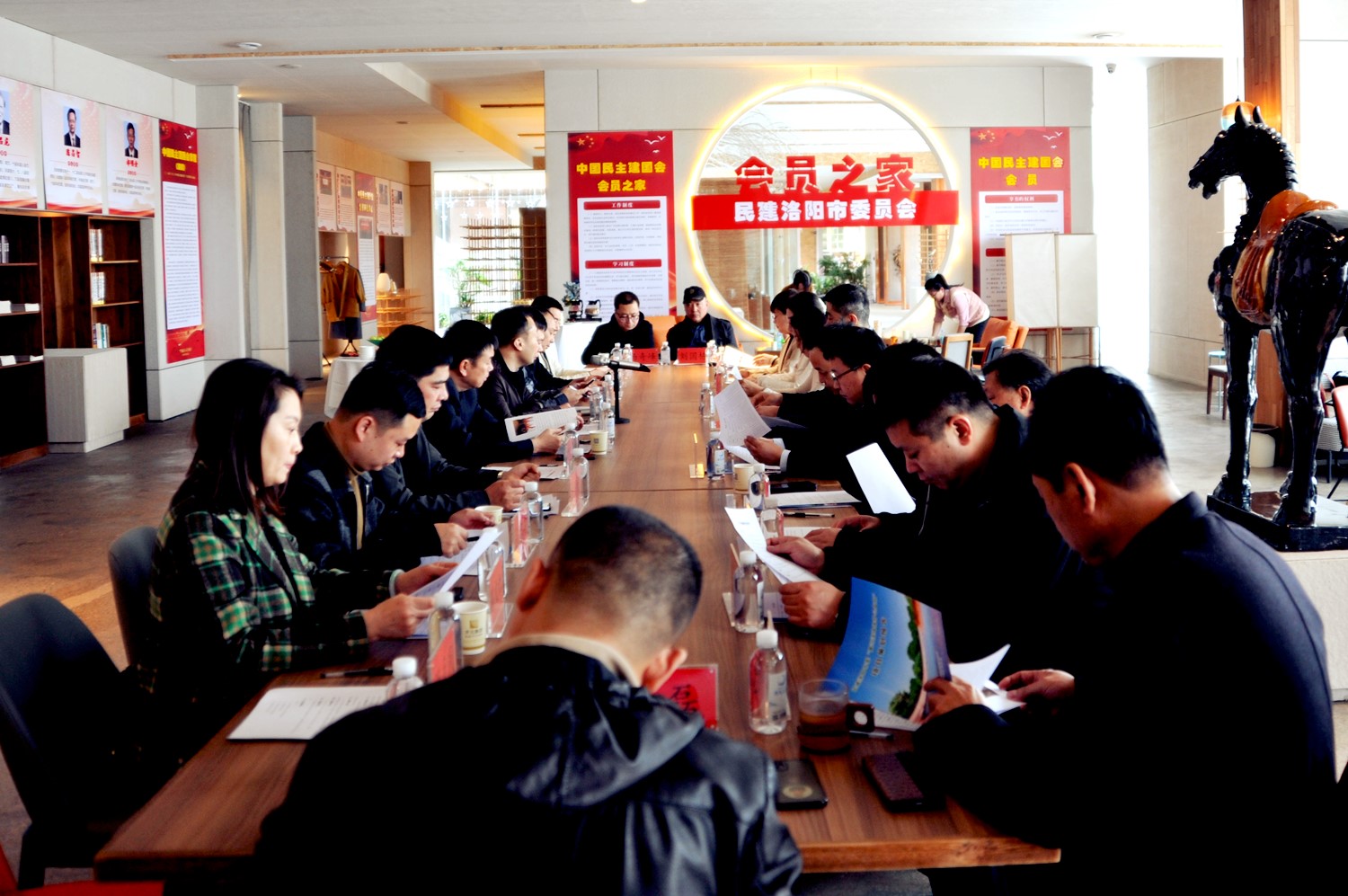 2022年民建洛阳市委“黄河湿地保护公益林”推进会在洛阳英国365集团举行